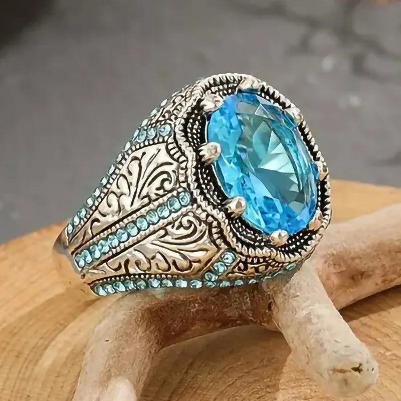 Vintage Pattern Classic Brass Women's Ring Lab Grown Diamond Creative Wide Finger Bold Fashion Hand Accessory