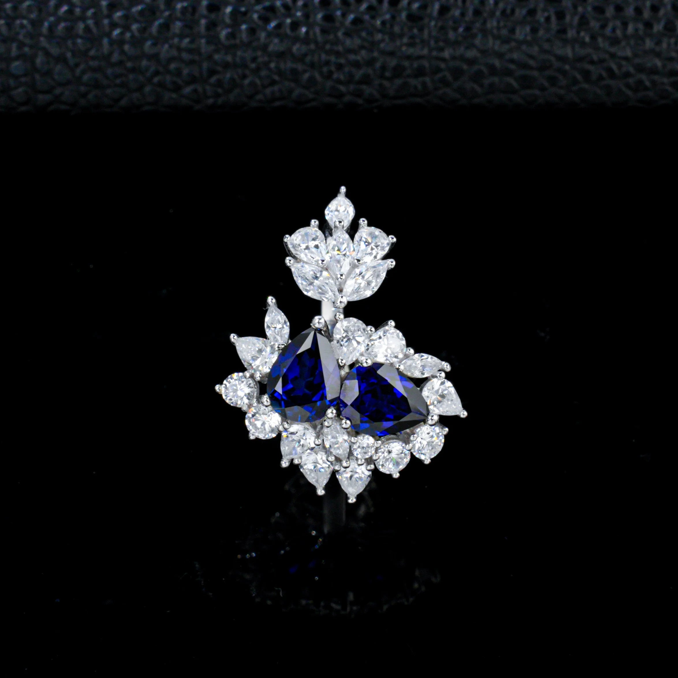Sapphire Gemstone Ring Prong Setting Pear Shape