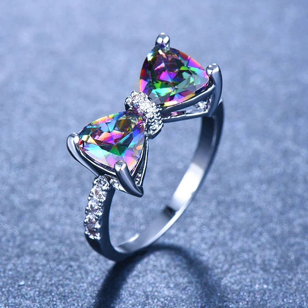 Bow-Tie Wedding Band