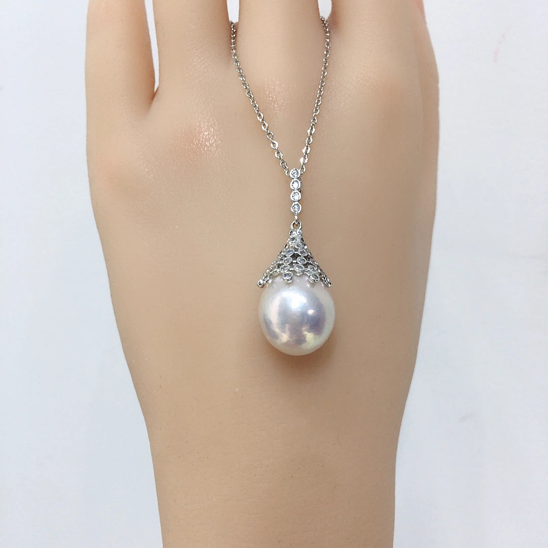 Pearl Baroque Pendant Necklace