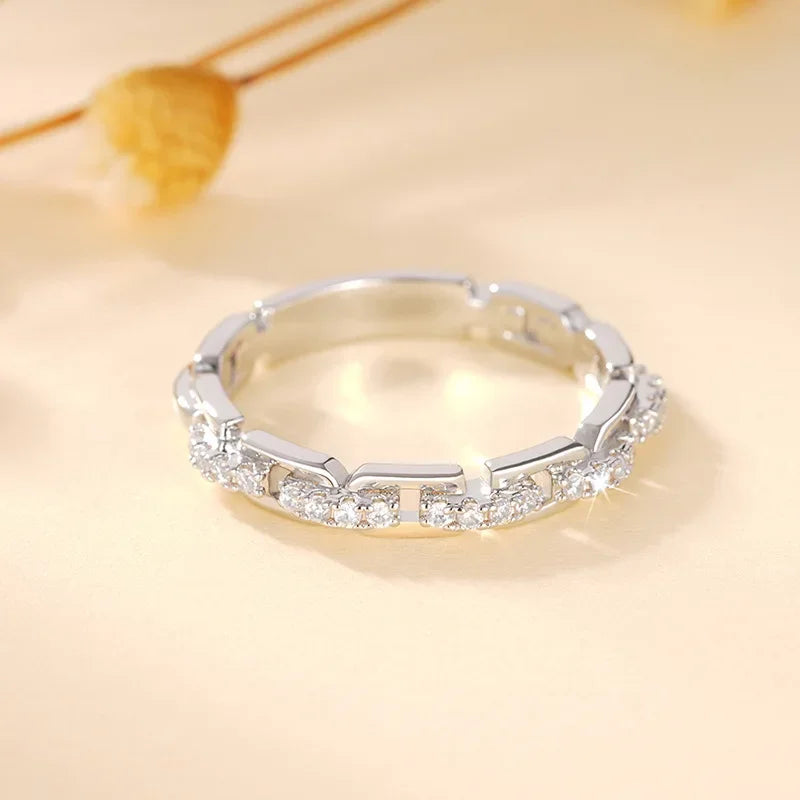 Buckle Design Female Wedding band