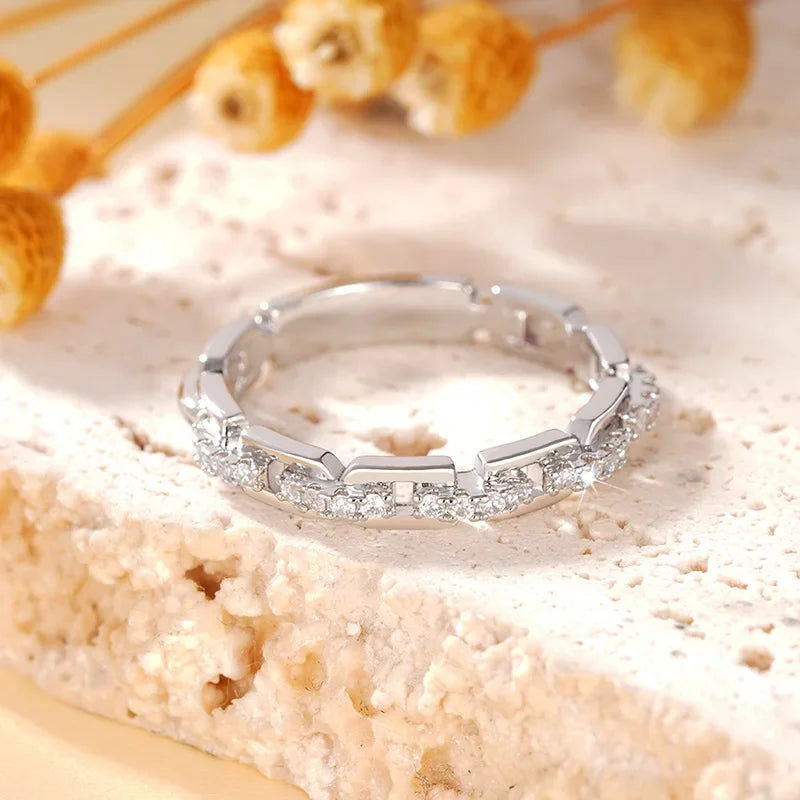 Buckle Design Female Wedding band