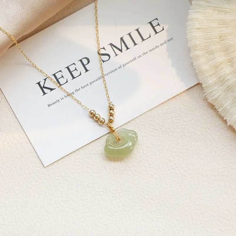 18k Gold Emerald Pendant Necklace