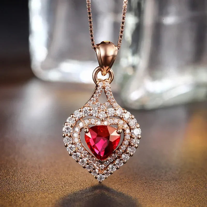 18k Gold Emerald Pendant Necklace